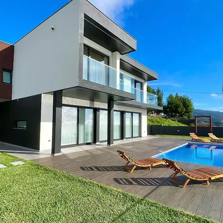 Nóbrega Villa Câmara de Lobos